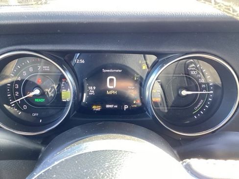 Used 2023 Jeep Wrangler Unlimited Sahara w/ Cold Weather Group image 20