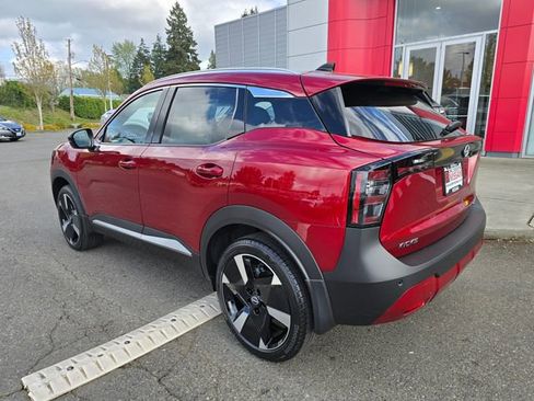New 2026 Nissan Kicks SR AWD/4WD image 9