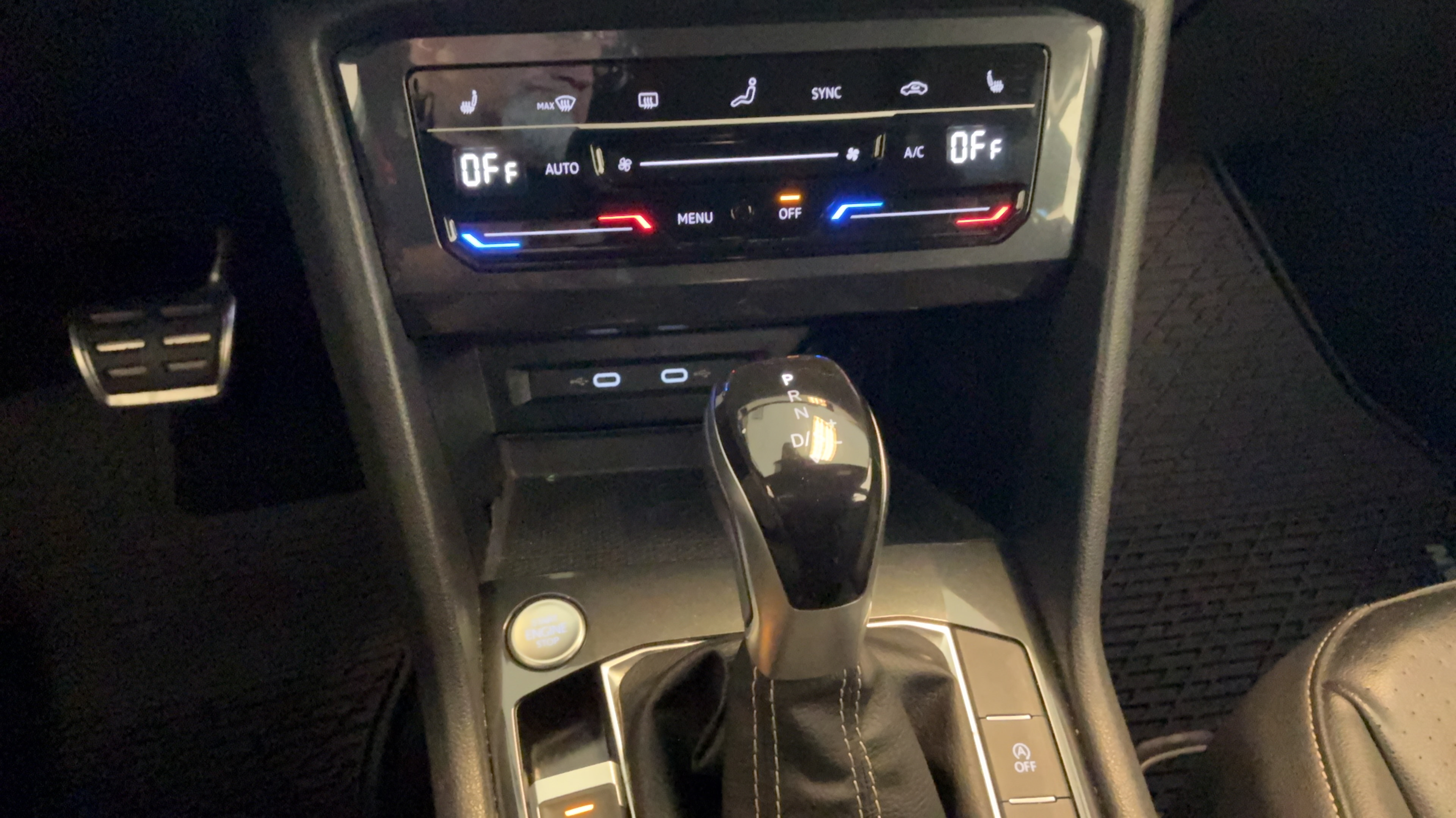 Used 2022 Volkswagen Tiguan SE R-Line FWD image 16