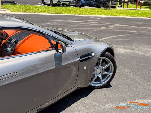 Used 2007 Aston Martin V8 Vantage Coupe RWD image 56