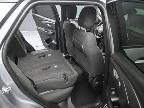 Used 2023 Chevrolet TrailBlazer LT FWD image 25