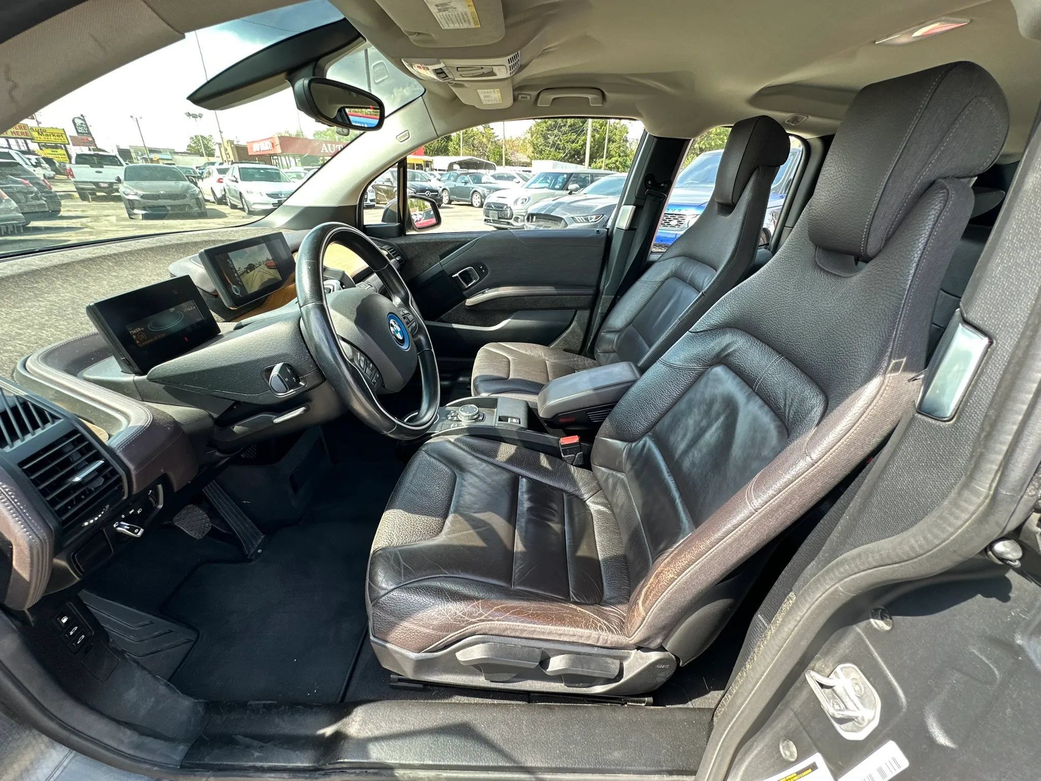 Used 2015 BMW i3 w/ Range Extender RWD image 10