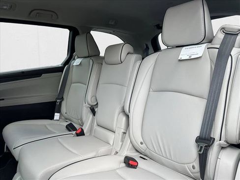 New 2026 Honda Odyssey Touring image 16