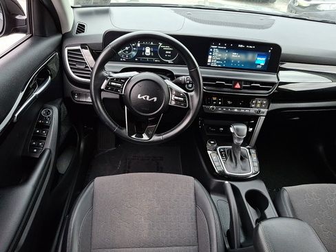 Used 2024 Kia Seltos S image 12