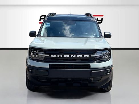 Used 2024 Ford Bronco Sport Outer Banks w/ Tech Package AWD/4WD image 2