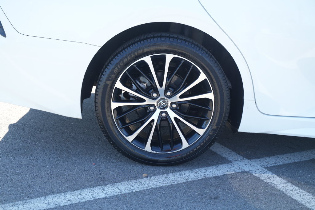 Used 2020 Toyota Camry SE FWD image 45