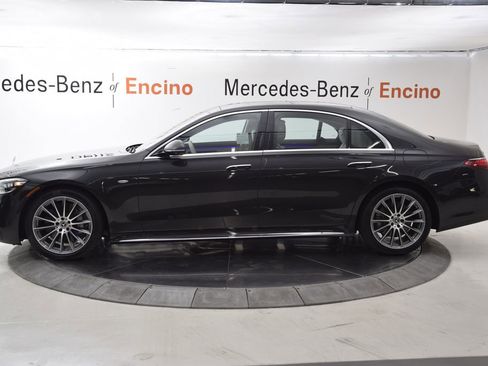 New 2026 Mercedes-Benz S 580e 4MATIC Sedan image 3
