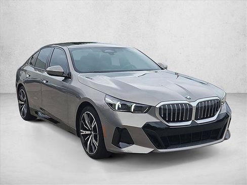 Certified 2026 BMW 530i w/ M Sport Package RWD image 3