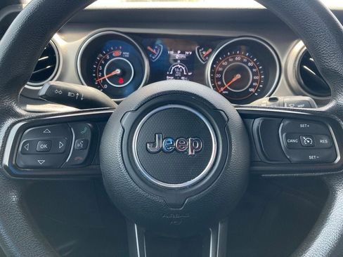 Used 2021 Jeep Wrangler Unlimited Sport AWD/4WD image 17