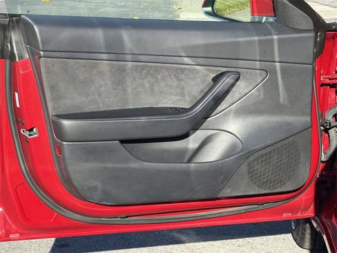 Used 2020 Tesla Model 3 Standard Range Plus image 24