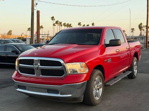 Used 2017 RAM 1500 Classic SLT image 1