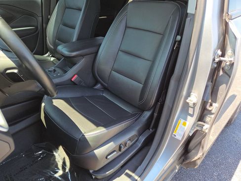 Used 2024 GMC Terrain SLT AWD/4WD image 22