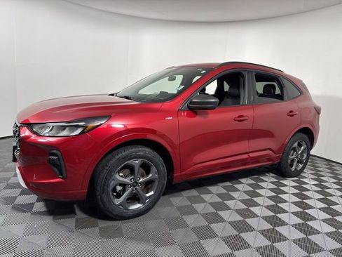 Used 2024 Ford Escape ST-Line image 11