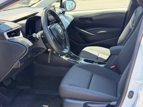 Used 2026 Toyota Corolla LE FWD image 15