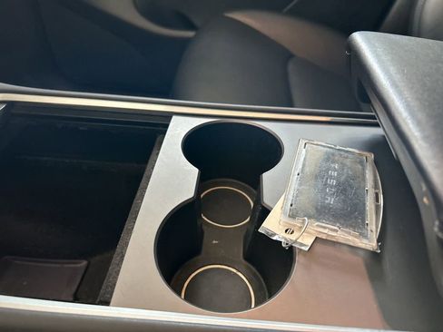 Used 2022 Tesla Model Y Performance image 48