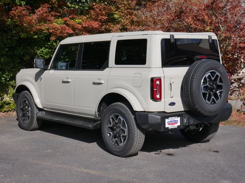 New 2025 Ford Bronco Outer Banks image 22