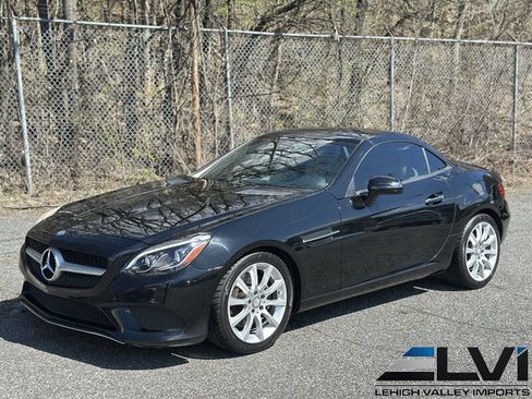 Used 2017 Mercedes-Benz SLC 300 image 10