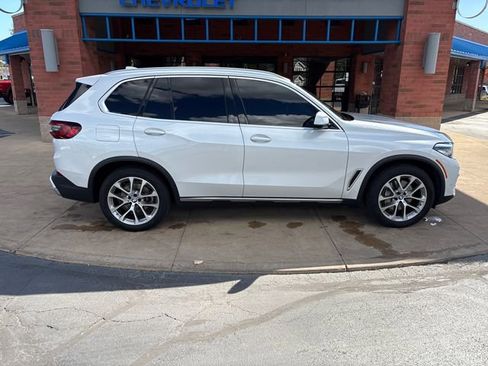 Used 2021 BMW X5 xDrive45e image 10