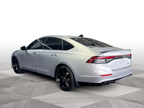 Used 2025 Honda Accord Sport image 6