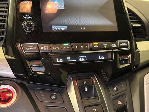 Used 2018 Honda Odyssey EX image 27