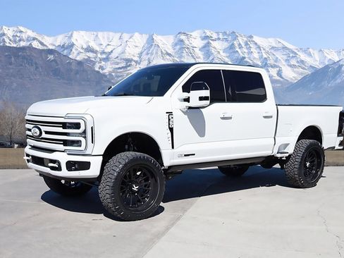 Used 2025 Ford F350 Platinum image 2