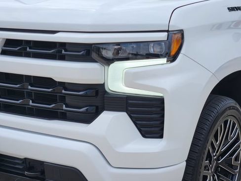 Used 2022 Chevrolet Silverado 1500 RST w/ Rally Edition RWD image 15