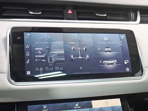 Used 2021 Land Rover Range Rover Evoque SE image 23