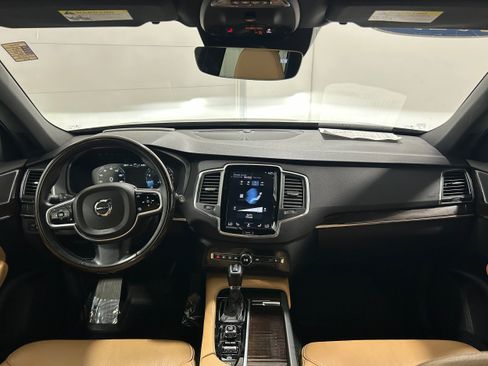 Used 2019 Volvo XC90 T6 Momentum w/ Advanced Package AWD/4WD image 13