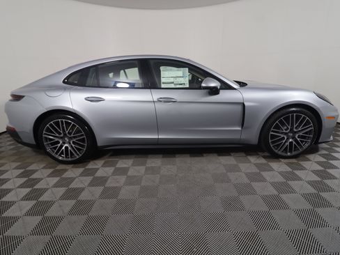Certified 2026 Porsche Panamera image 8