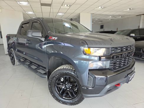 Used 2020 Chevrolet Silverado 1500 Custom Trail Boss w/ Custom Convenience Package AWD/4WD image 1