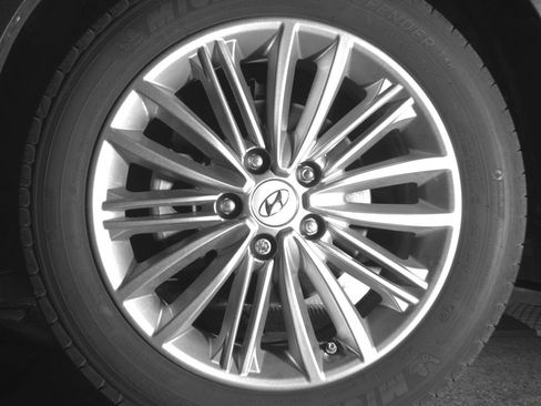 Used 2021 Hyundai Kona SEL w/ Cargo Package FWD image 21