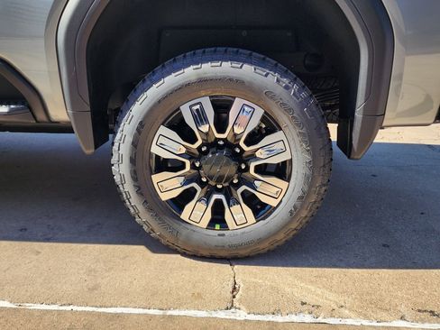 New 2026 GMC Sierra 2500 Denali w/ Denali Reserve Package image 57