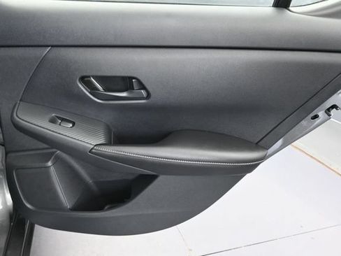 Used 2025 Nissan Sentra S FWD image 31