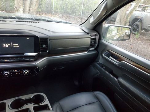 Used 2025 GMC Sierra 1500 SLT RWD image 15