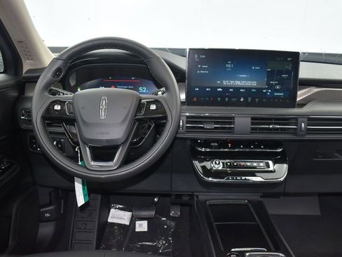 New 2026 Lincoln Corsair Grand Touring image 9