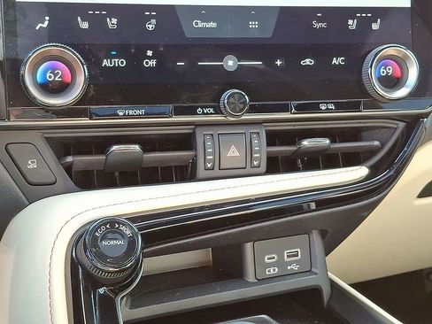 Used 2024 Lexus NX 350 AWD w/ Luxury Package image 21