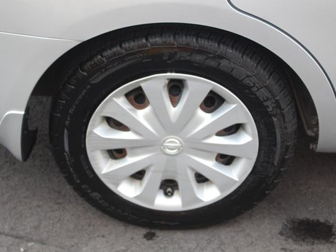 Used 2016 Nissan Versa SV image 21