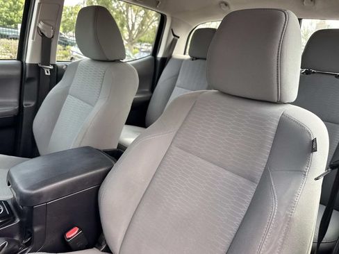 Used 2018 Toyota Tacoma SR RWD image 20