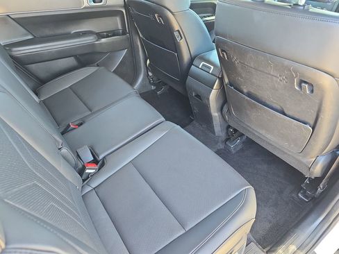 Used 2024 Hyundai Santa Fe SEL image 11