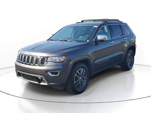 Used 2017 Jeep Grand Cherokee Limited AWD/4WD image 2