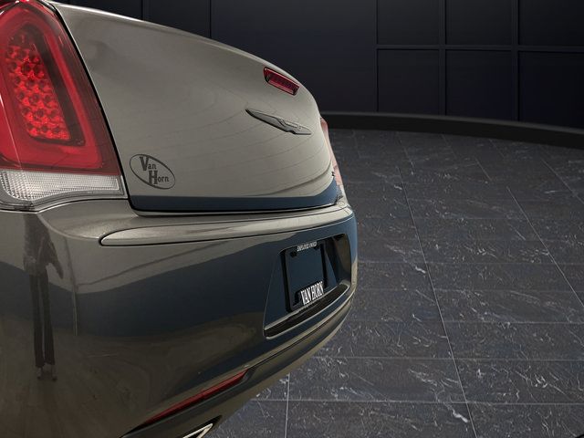 Used 2023 Chrysler 300 Touring w/ Sport Appearance Package RWD image 29
