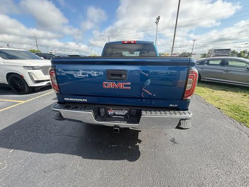 Used 2018 GMC Sierra 1500 SLT w/ SLT Premium Package AWD/4WD image 4
