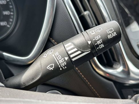 Certified 2022 Chevrolet Equinox Premier AWD/4WD image 23