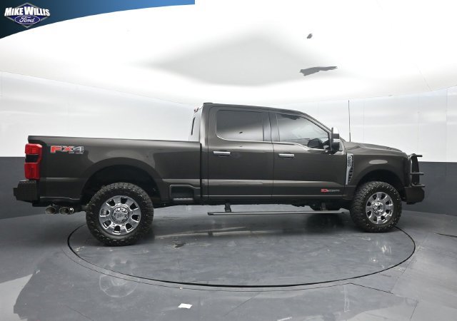 Used 2025 Ford F250 King Ranch w/ Chrome Package AWD/4WD image 8