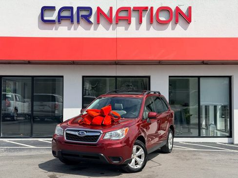 Used 2016 Subaru Forester 2.5i Premium w/ All-Weather Package AWD/4WD image 2