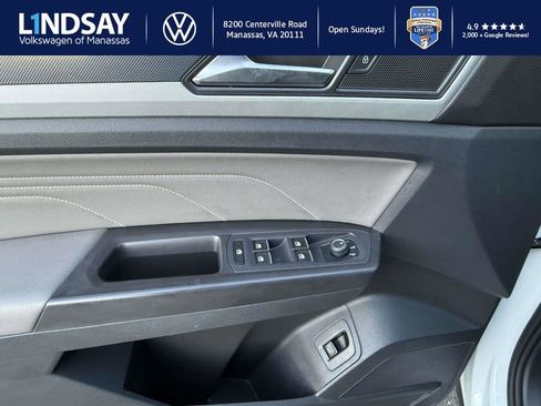 Used 2022 Volkswagen Atlas SEL R-Line image 17