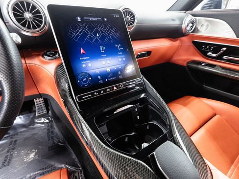 Certified 2022 Mercedes-Benz SL 55 AMG 4MATIC w/ Driver Assistance Package image 17