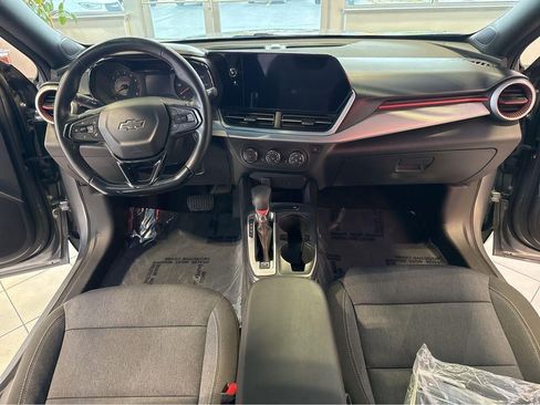 Used 2024 Chevrolet Trax RS w/ Driver Confidence Package FWD image 20