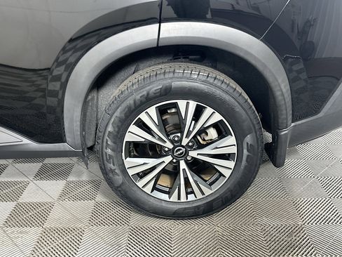 Used 2023 Nissan Rogue SV FWD image 11