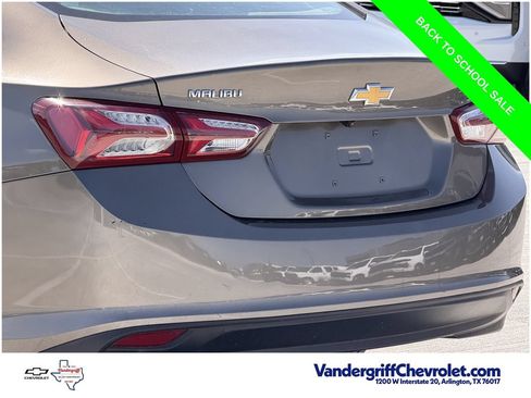 Used 2020 Chevrolet Malibu LT FWD image 6